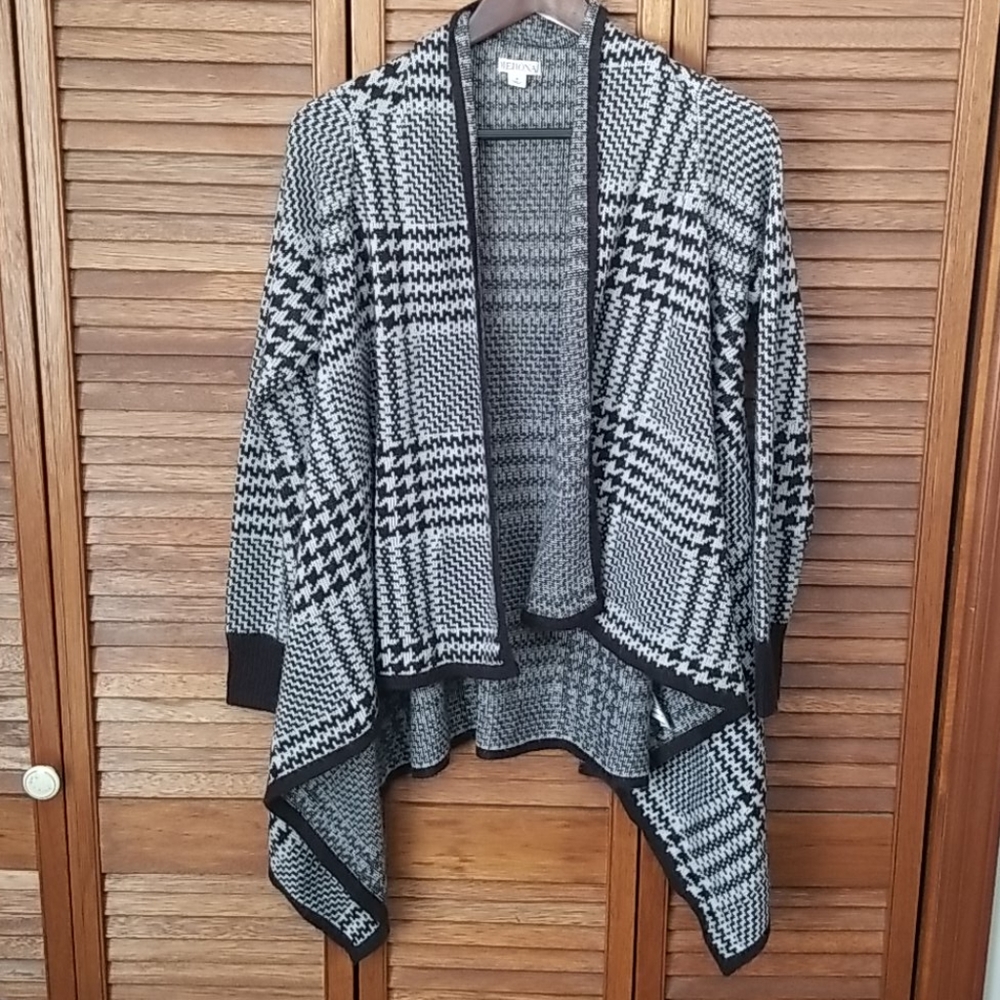Merona black/white sweater